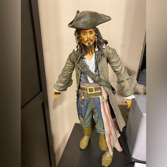 Pirate Jack sparrow pirates of Caribbean Action Figure with Hat